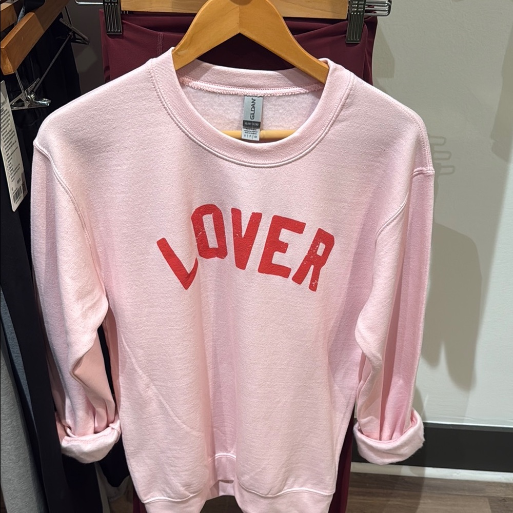 NWT Lover Pink sweatshirt oversized.